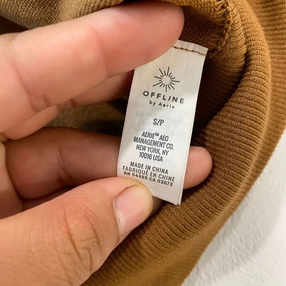 OFFLINE by Aerie Crop Top Size S Brown Long Sleeve Seamless Workout Top - Picture 7 of 8